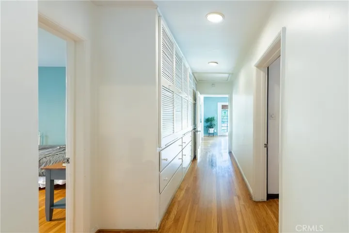 11446 Amanda Drive, Studio City, California 91604