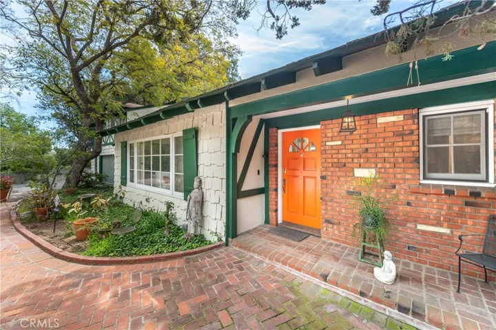 11446 Amanda Drive, Studio City, California 91604