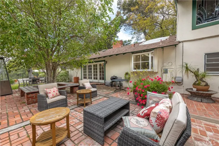 11446 Amanda Drive, Studio City, California 91604