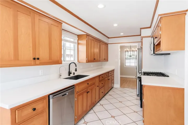 3651 W 147th Street, Hawthorne, California 90250