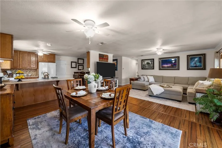 25074 Kerry Robin, Newhall, California 91321