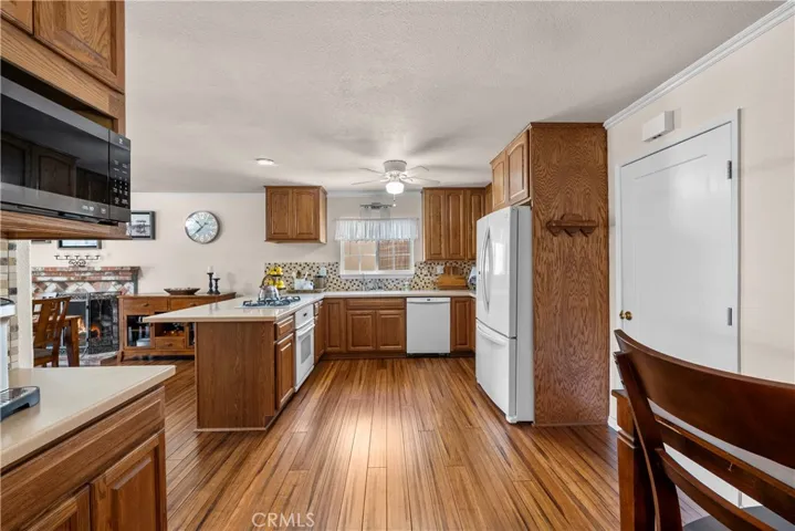 25074 Kerry Robin, Newhall, California 91321