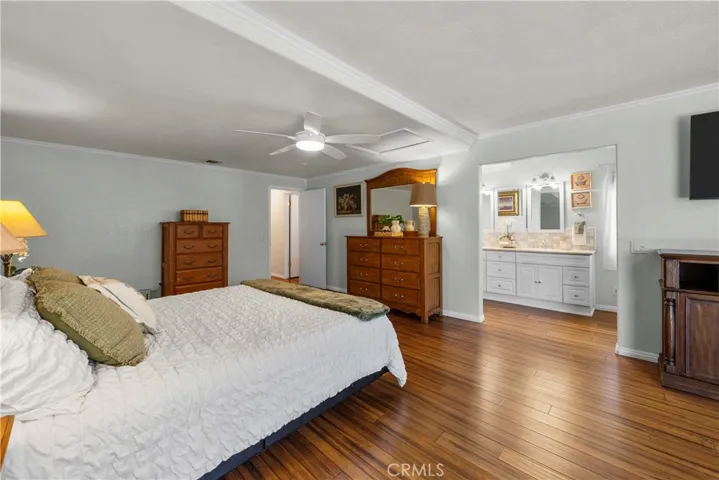 25074 Kerry Robin, Newhall, California 91321