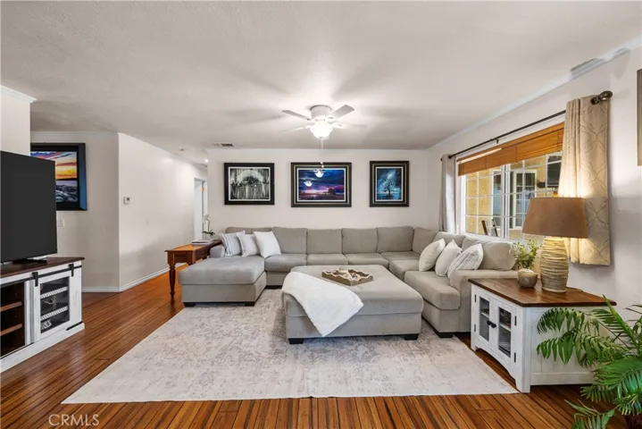 25074 Kerry Robin, Newhall, California 91321