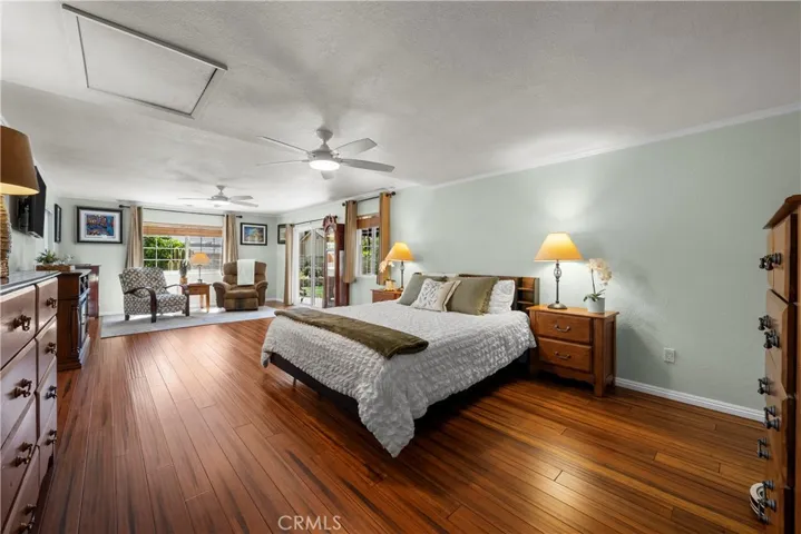 25074 Kerry Robin, Newhall, California 91321