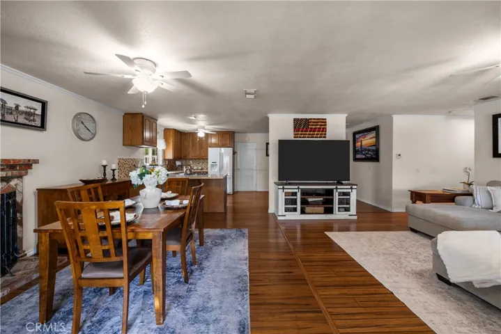 25074 Kerry Robin, Newhall, California 91321