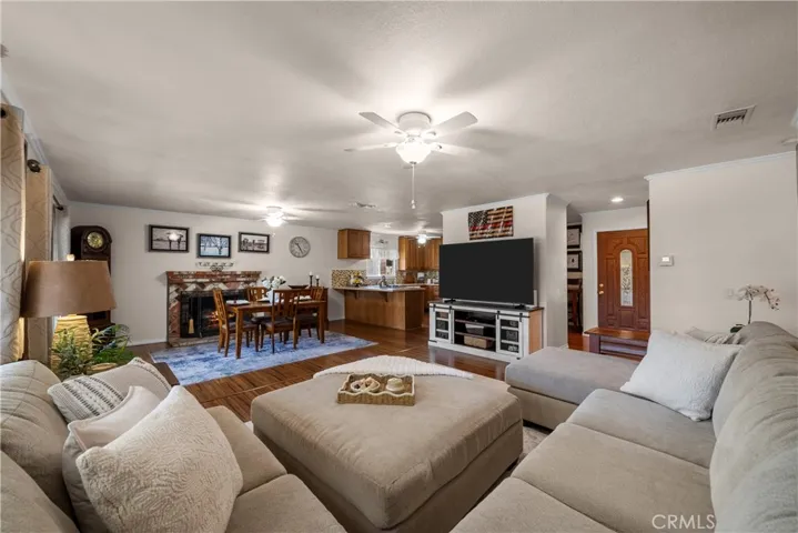 25074 Kerry Robin, Newhall, California 91321