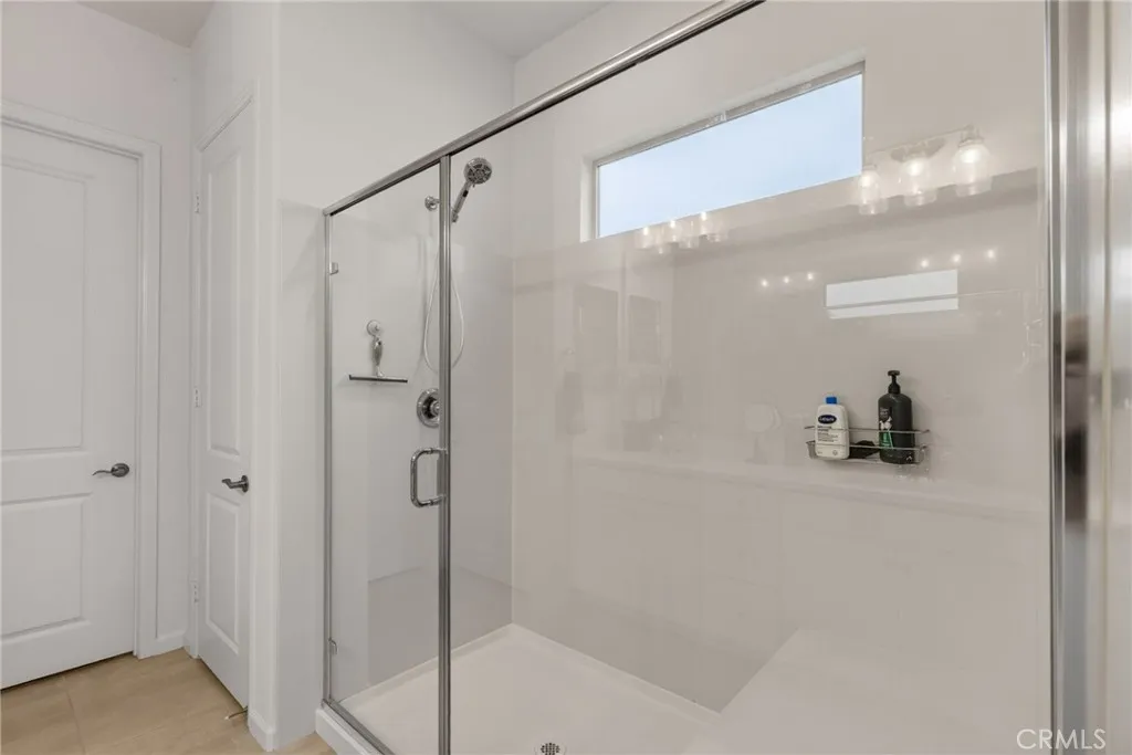 walk in primary shower