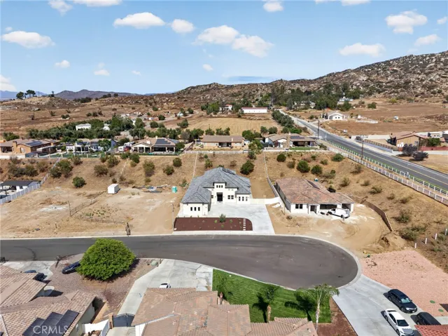 22258 Crown Princess Court, Nuevo, California 92567