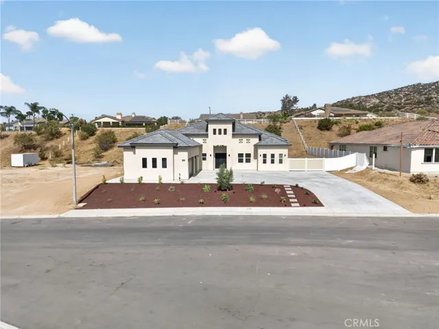 22258 Crown Princess Court, Nuevo, California 92567