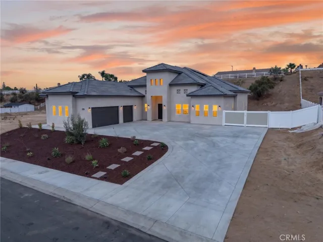 22258 Crown Princess Court, Nuevo, California 92567