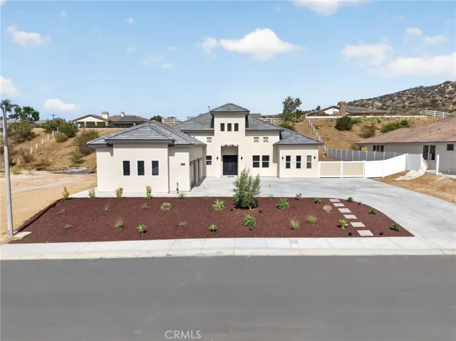22258 Crown Princess Court, Nuevo, California 92567
