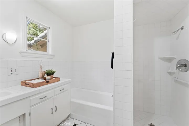 4630 Gould Avenue, La Canada Flintridge, California 91011