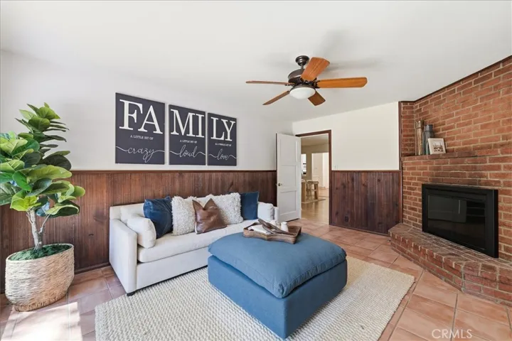 4630 Gould Avenue, La Canada Flintridge, California 91011