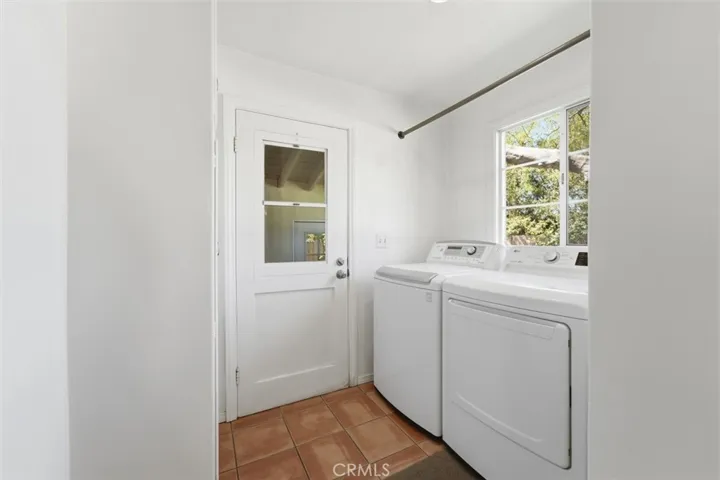 4630 Gould Avenue, La Canada Flintridge, California 91011