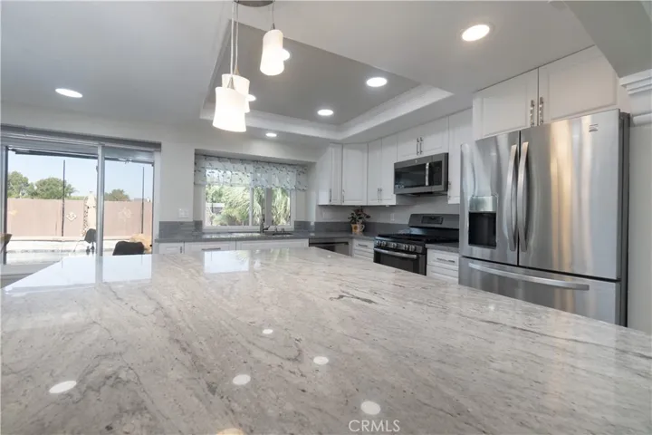 1750 Greenview, Corona, California 92878