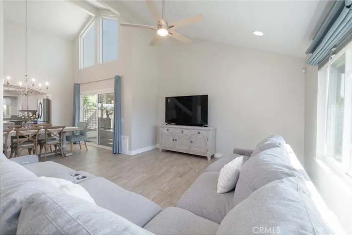 1750 Greenview, Corona, California 92878