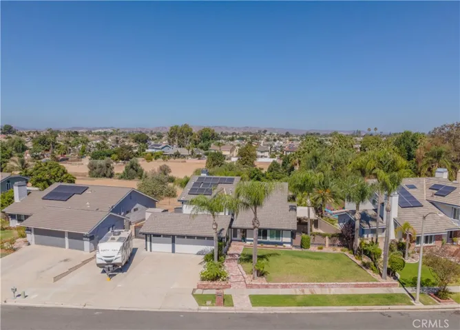 1750 Greenview, Corona, California 92878