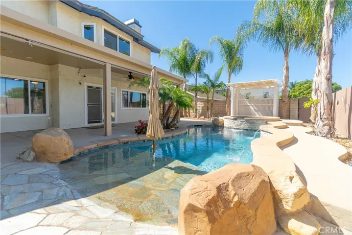 1750 Greenview, Corona, California 92878