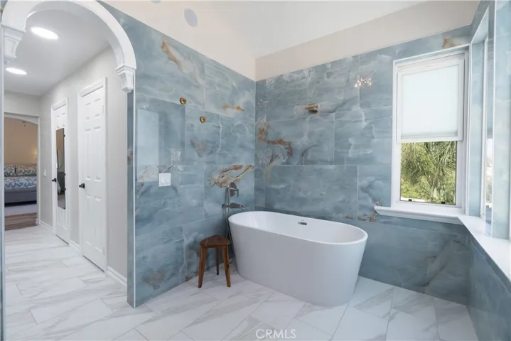 1750 Greenview, Corona, California 92878