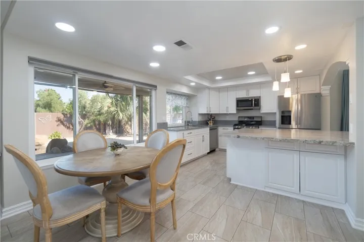 1750 Greenview, Corona, California 92878