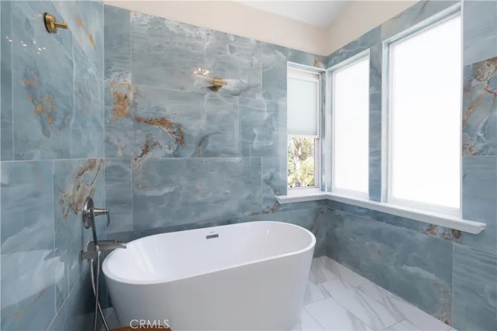 1750 Greenview, Corona, California 92878