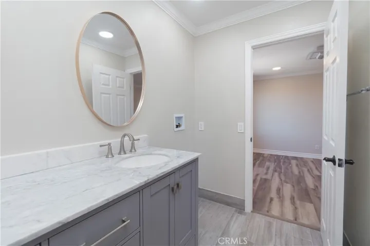 1750 Greenview, Corona, California 92878