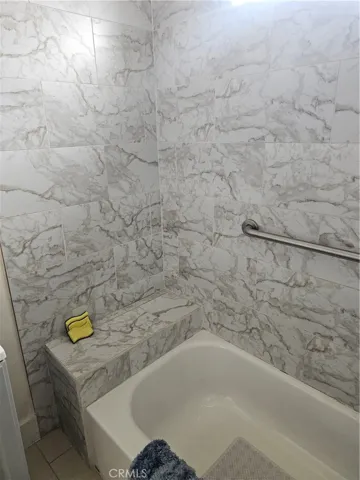 Tub