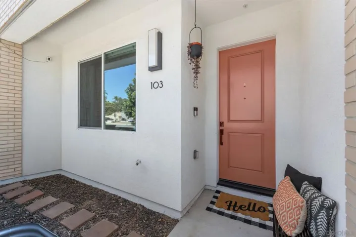 7611 University Ave. 103, La Mesa, California 91942