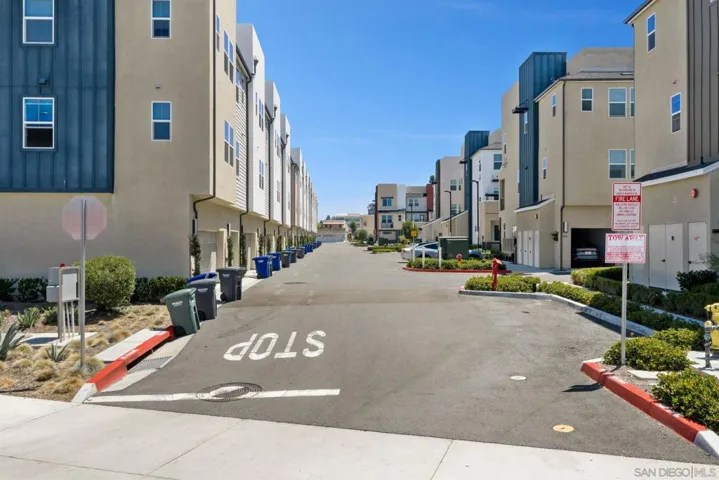 7611 University Ave. 103, La Mesa, California 91942