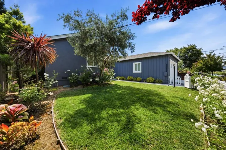 448 Emerald Avenue, San Carlos, California 94070