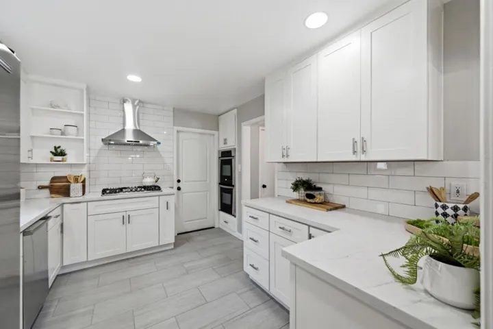 448 Emerald Avenue, San Carlos, California 94070