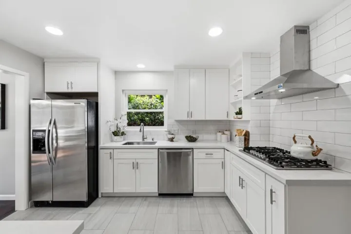 448 Emerald Avenue, San Carlos, California 94070