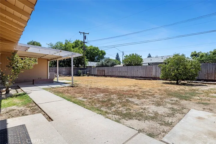 1122 Kensington Drive, Merced, California 95340