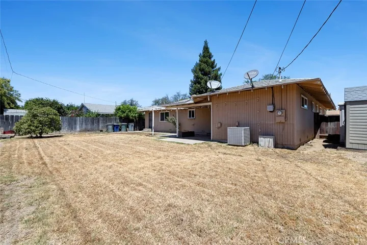 1122 Kensington Drive, Merced, California 95340