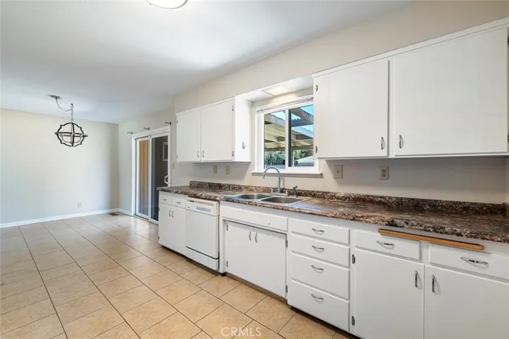 1122 Kensington Drive, Merced, California 95340
