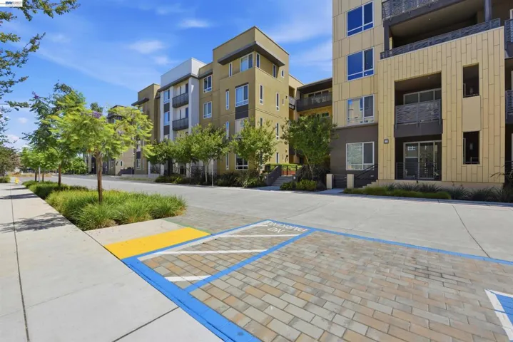 2339 Kinetic Cmn 312, Fremont, California 94539