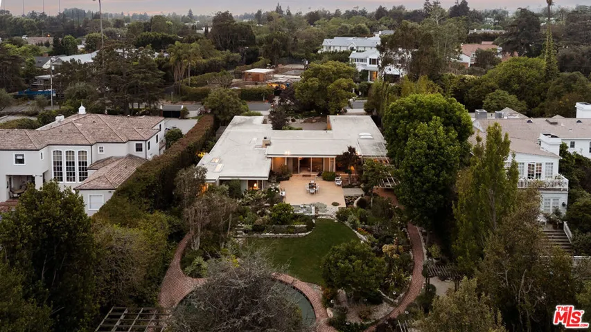 344 S Cliffwood Avenue, Los Angeles, California 90049