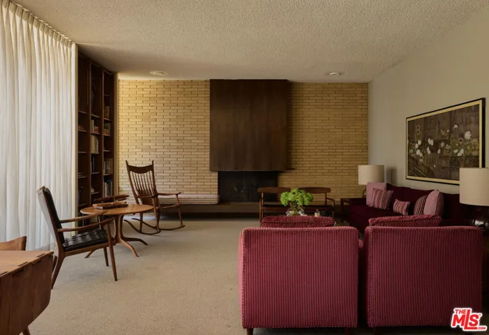 344 S Cliffwood Avenue, Los Angeles, California 90049