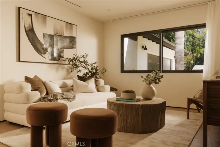 5313 Crebs Avenue, Tarzana, California 91356