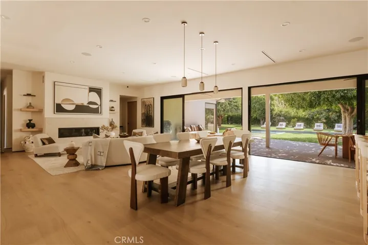5313 Crebs Avenue, Tarzana, California 91356