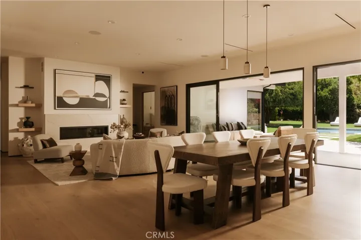 5313 Crebs Avenue, Tarzana, California 91356