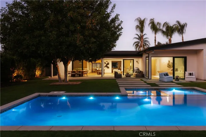 5313 Crebs Avenue, Tarzana, California 91356