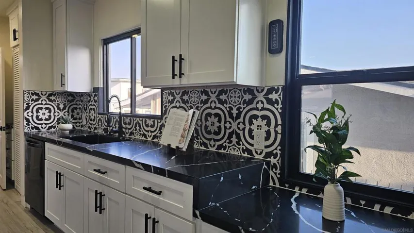 244 26th St, San Diego, California 92102