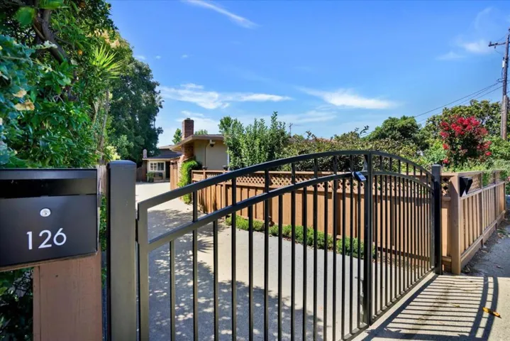 124 Oakwood Drive, Redwood City, California 94061
