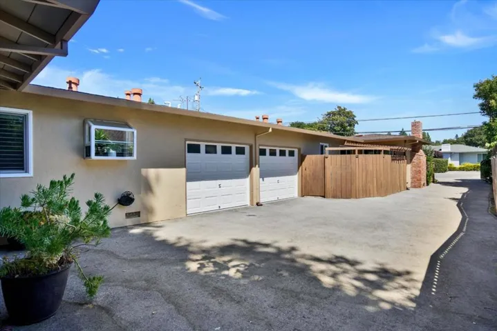 124 Oakwood Drive, Redwood City, California 94061