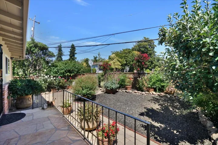 124 Oakwood Drive, Redwood City, California 94061