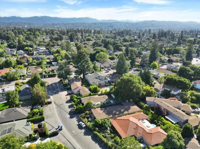 124 Oakwood Drive, Redwood City, California 94061