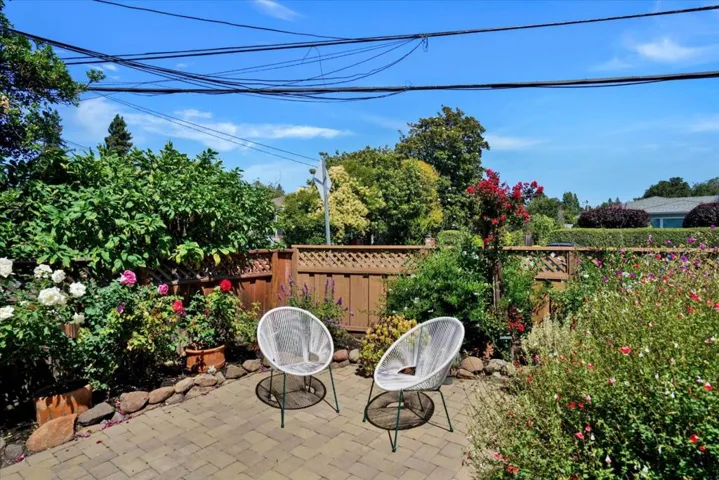 124 Oakwood Drive, Redwood City, California 94061
