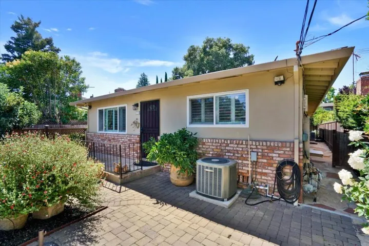 124 Oakwood Drive, Redwood City, California 94061